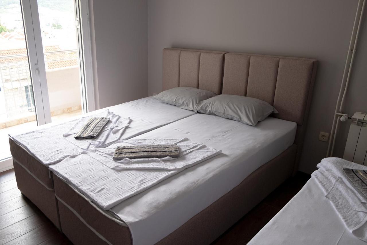 Guest House Mrvaljevic Budva Exterior foto